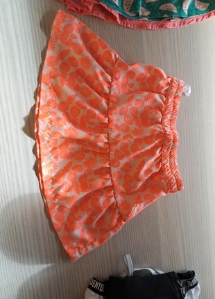 Jupe orange 92, merk: Zeeman, staat: Heel goed, maat: 24-36 maanden / 92 cm, € 1,00, € 1,75 inclusief Kopersbescherming