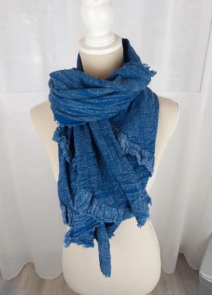 Foulard bleu à volants – Long & doux – 150 x 55 cm, condizioni: Buone, €2.00, €2.80 include la Protezione acquisti