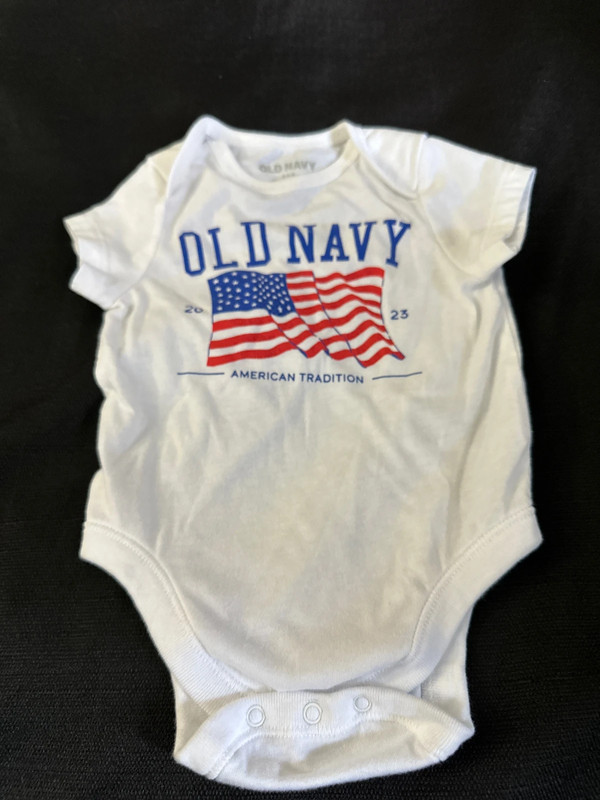 Mameluco old navy blanco niño 👶 3