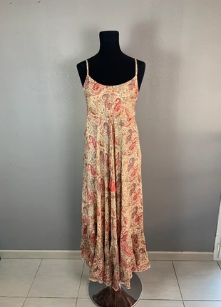 Robe longue bretelles fines à motif cachemire – 70% soie / 30% polyester - Taille 38, marca: Vintage Dressing, estado: Muy bueno, tamaño: M / 38 / 10, 20,00 €, 21,70 € Protección al comprador Pro incluida