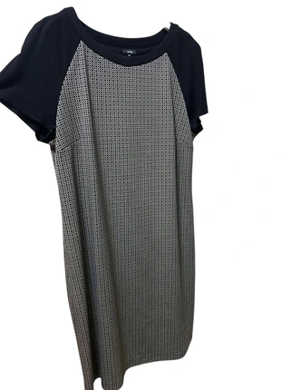 Vestito curvy a fantasia, maniche 3/4, estado: Bom, tamanho: XXL / 44 / 16, €15.00, €16.45 inclui Proteção do Comprador