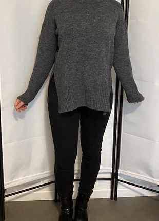 Pull gris , marke: H&M, zustand: Sehr gut, größe: S / 36 / 8, 5,00 €, 5,95 € inklusive Vinted-Käuferschutz