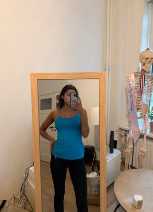 Sport Tank Top, marque: Lululemon, état: Très bon état, taille: S / 36 / 8, 15,00 €, 16,45 € Protection acheteurs incluse