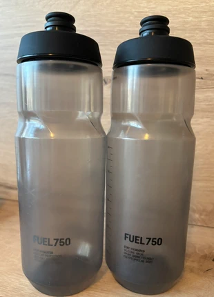 Lot 2 gourdes fuel 750, marque: Fuel, état: Satisfaisant, 5,00 €, 5,95 € Protection acheteurs incluse
