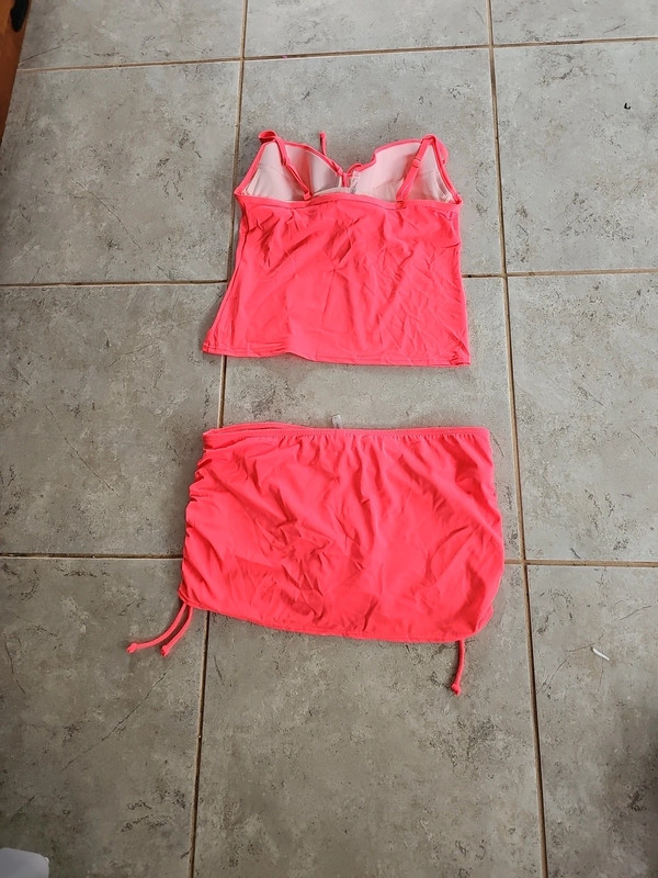 Nwot Victoria's Secret 2 Pieces Swimsuit Size XL/36C 3