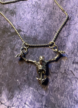 Pendentif Gothic - Drowned One – Le Pendu des Abysses (Eau – Samhain), état: Très bon état, 4,90 €, 5,85 € Protection acheteurs (Pro) incluse