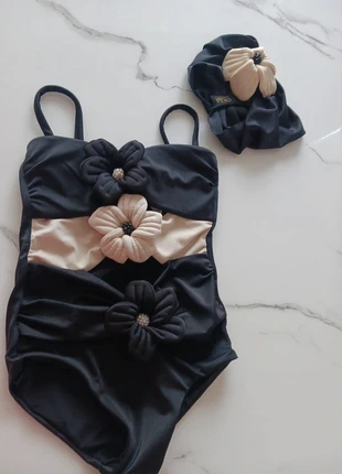 Maillot bain fille Orza 2 ans, marke: Orza, zustand: Sehr gut, größe: 24–36 Monate / 92, 60,00 €, 63,70 € inklusive Vinted-Käuferschutz