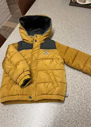 Warme winterjas jongens, brand: Noppies, condizioni: Ottime, taglia: 3 anni / 98 cm, €5.00, €5.95 include la Protezione acquisti