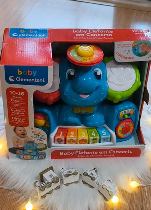 Brinquedo Baby Elefante em Concerto Clementoni | NOVO, merk: Clementoni, staat: Nieuw met prijskaartje, maat: 9-12 maanden / 74 cm, € 36,90, € 39,45 inclusief Kopersbescherming