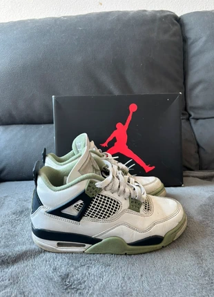 Jordan 4 seafoam, brand: Jordan, condizioni: Ottime, taglia: 38, €185.00, €194.95 include la Protezione acquisti