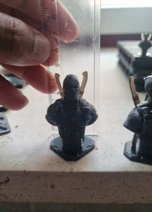 Busto Deadpool 5cm, marca: Deadpool, estado: Novo sem etiquetas, €2.50, €3.33 inclui Proteção do Comprador