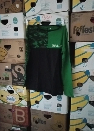 Jongens pyjama. We. Maat 176, merk: WE, staat: Heel goed, maat: 16 jaar / 176 cm, € 5,00, € 5,95 inclusief Kopersbescherming