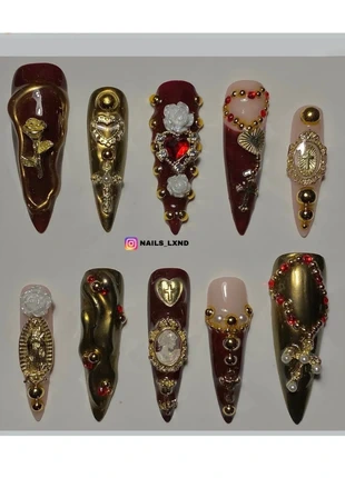 Gold redwine portrait, brand: Angel, condition: Very good, €40.00, €42.70 includes Buyer Protection Pro