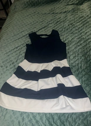 Robe Kiabi, marque: Kiabi, état: Très bon état, taille: L / 40 / 12, 6,00 €, 7,00 € Protection acheteurs incluse