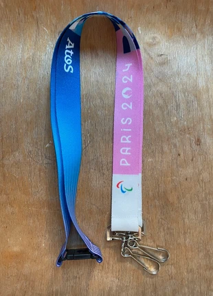 Tour de cou Jo Paris 2024, merk: jo 2024, staat: Nieuw zonder prijskaartje, € 19,00, € 20,65 inclusief Kopersbescherming