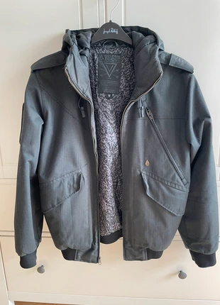 Volcom Jacke | VLCM Fortis Explorator, merk: Volcom, staat: Heel goed, maat: M, € 30,00, € 32,20 inclusief Kopersbescherming