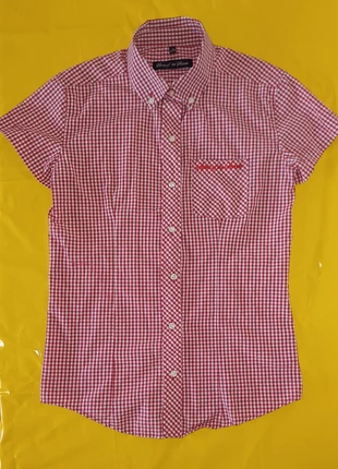 Chemise manches courtes vichy rouge et blanc, marque: spirit of the streets, état: Très bon état, taille: XS / 34 / 6, 12,00 €, 13,30 € Protection acheteurs incluse