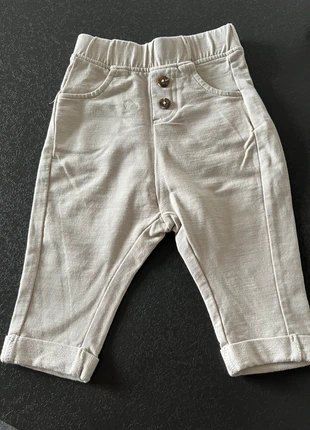 Pantalon léger 6mois beige tape à l’œil, merk: Tape à l'œil, staat: Heel goed, maat: 6-9 maanden / 68 cm, € 1,00, € 1,75 inclusief Kopersbescherming