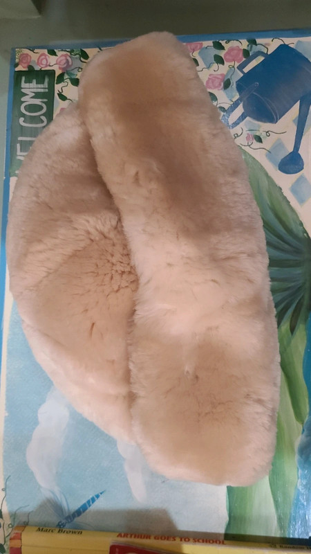 Soft plush faux fur winter hat 4