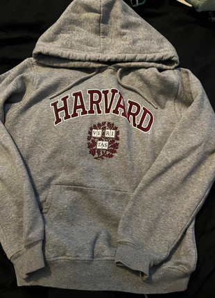 Pull gris Harvard, marke: H&M, zustand: Sehr gut, größe: XS / 34 / 6, 3,00 €, 3,85 € inklusive Vinted-Käuferschutz