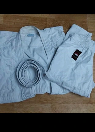 Kimono enfant Hirosaki – combinaison JUDO, taille 140 - 10 ans, marca: hirosaki, estado: Muy bueno, 10,00 €, 11,20 € Protección al comprador incluida