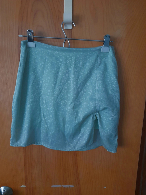 Mint green mini skirt 1