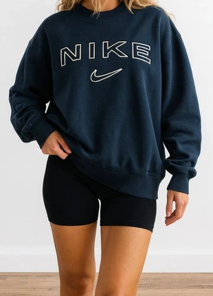 Nike Pull oversize americain bleumarine, Taille M - Excellentetat, marque: Nike, état: Très bon état, taille: M / 38 / 10, 35,00 €, 37,45 € Protection acheteurs incluse