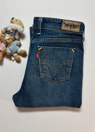 Jean Levis 627 Straight Fit - Coupe droite 🇺🇸, marque: Levi's, état: Très bon état, taille: M / 38 / 10, 30,00 €, 32,20 € Protection acheteurs (Pro) incluse
