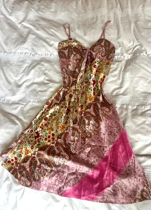 Satin Fairycore Y2K Dress Fans D’eux Paris, marque: y2k, état: Bon état, taille: S / 36 / 8, 25,00 €, 26,95 € Protection acheteurs (Pro) incluse