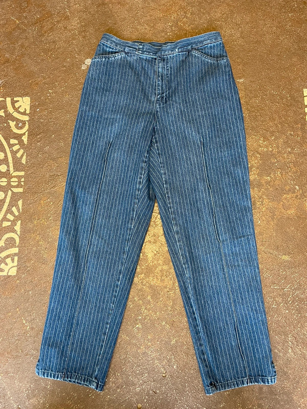 Vintage Liz Claiborne pin stripe jeans 30” waist 1