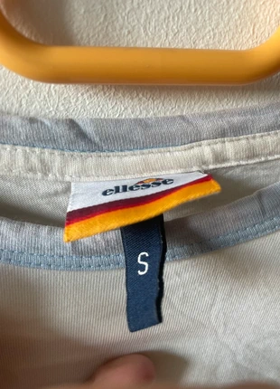 T-shirt Ellesse taille S, merk: Ellesse, staat: Heel goed, maat: S, € 15,00, € 16,45 inclusief Kopersbescherming