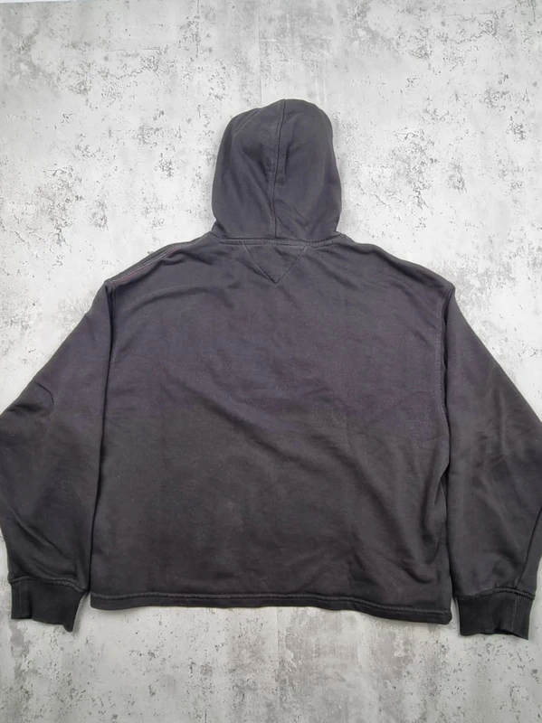 Crop top à capuche Tommy Jeans noir – Taille M Femme (mesures en photos) - photo numéro 4