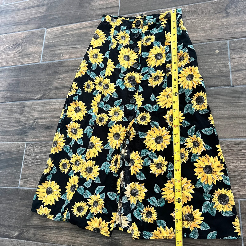 Divided MIDI Skirt Sunflower Size 0 Black Yellow Floral 4