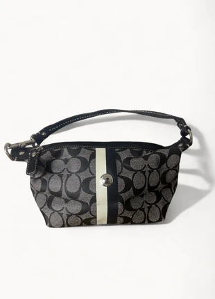 Coach monogramme | Sac à main en toile noir, marque: Coach, état: Très bon état, 32,00 €, 34,30 € Protection acheteurs (Pro) incluse