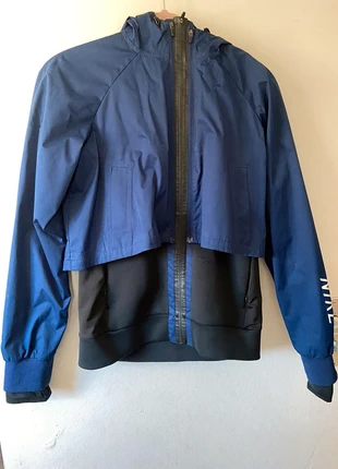 nike jas, merk: Nike, staat: Heel goed, maat: Overige, € 18,00, € 19,60 inclusief Kopersbescherming