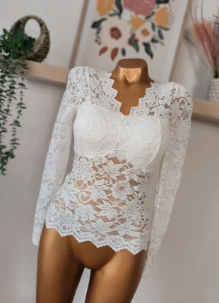 🤍 Sublime haut blanc en dentelle et velours 🤍, état: Neuf avec étiquette, taille: S / 36 / 8, 29,00 €, 31,15 € Protection acheteurs (Pro) incluse