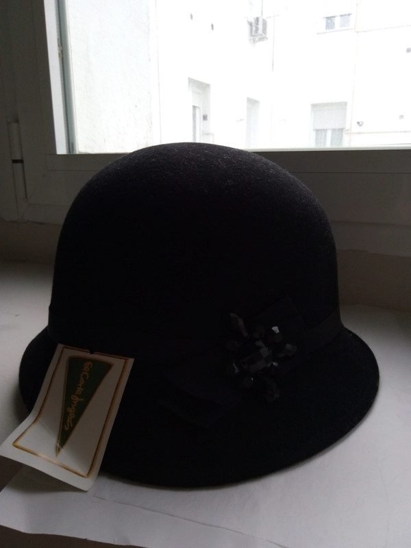 Sombrero negro 100% lana, de Nine West, El.Corte Inglés - Vinted