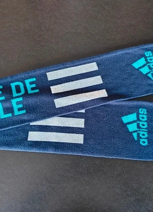 Écharpe Adidas Olympique de Marseille, marca: adidas, estado: Nuevo sin etiquetas, 8,00 €, 9,10 € Protección al comprador incluida