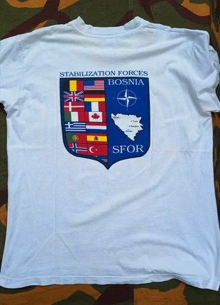 Vintage Sfor Bosnia Shirt, marca: Sfor, estado: Satisfatório, tamanho: XL, €35.00, €37.45 inclui Proteção do Comprador
