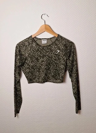 Croc top manches longues gymshark taille S couleur vert motifs camouflage, marque: Gymshark, état: Très bon état, taille: S / 36 / 8, 14,00 €, 15,40 € Protection acheteurs (Pro) incluse