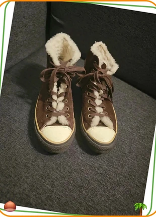 Converse fourrées daim marron 🤎 Taille 39 – Chaudes & stylées pour l’hiver !, marque: Converse, état: Très bon état, taille: 39, 25,00 €, 26,95 € Protection acheteurs incluse