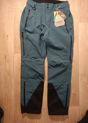 Pantalon de ski revolutionrace, marca: RevolutionRace, estado: Novo com etiquetas, tamanho: M, €80.00, €84.70 inclui Proteção do Comprador