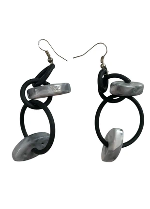 Artsy Ohrringe – Ringe & Steinoptik, Minimal & Elegant, merk: Vintage Love, staat: Heel goed, € 3,00, € 3,85 inclusief Kopersbescherming