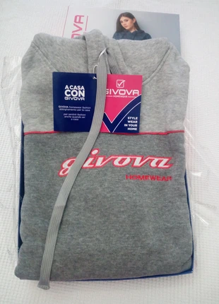 tuta bimba, merk: Tuta, staat: Heel goed, maat: 16 jaar / 176 cm, € 13,00, € 14,35 inclusief Kopersbescherming