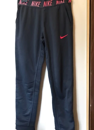 Nike sweatpants, brand: Nike, condition: Very good, size: 12 years / 152 cm, £8.00, £8.94 includes Buyer Protection