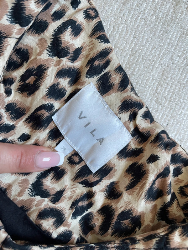 Vila Leopard Leichte Jacke Gr. 38 2