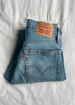 Levi’s Wedgie Skinny 25 , brand: Levi's, condizioni: Ottime, taglia: S / IT 40 / EU 36, €35.00, €37.45 include la Protezione acquisti