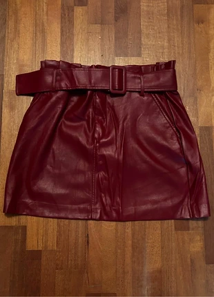 Gonna in pelle, marque: Zara, état: Très bon état, taille: L / 40 / 12, 15,00 €, 16,45 € Protection acheteurs incluse