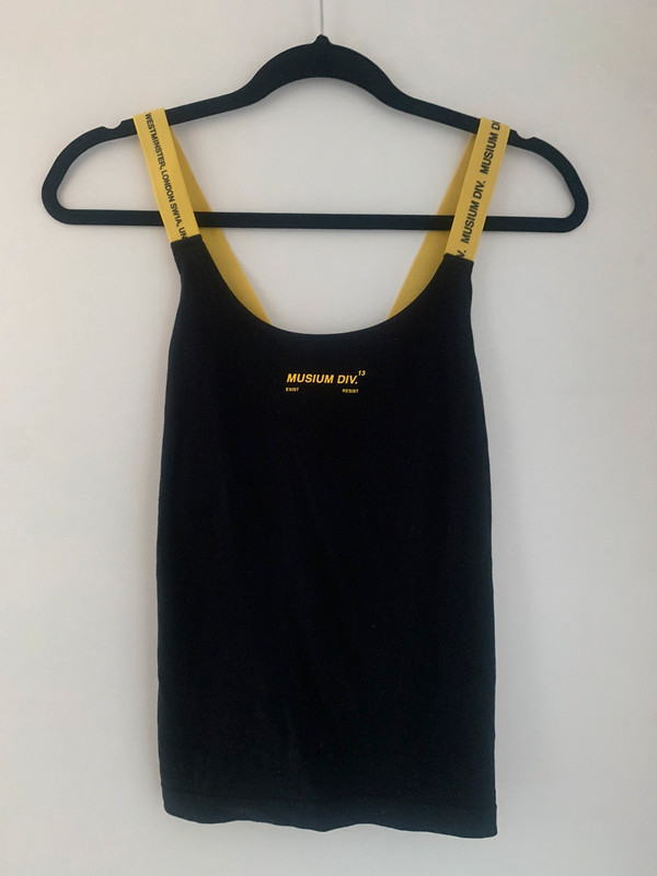 K fashion black and yellow tank top Vinted