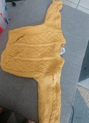 Pull jaune-moutarde, marca: Primark, estado: Bom, tamanho: 12-18 meses / 80 cm, €5.00, €5.95 inclui Proteção do Comprador